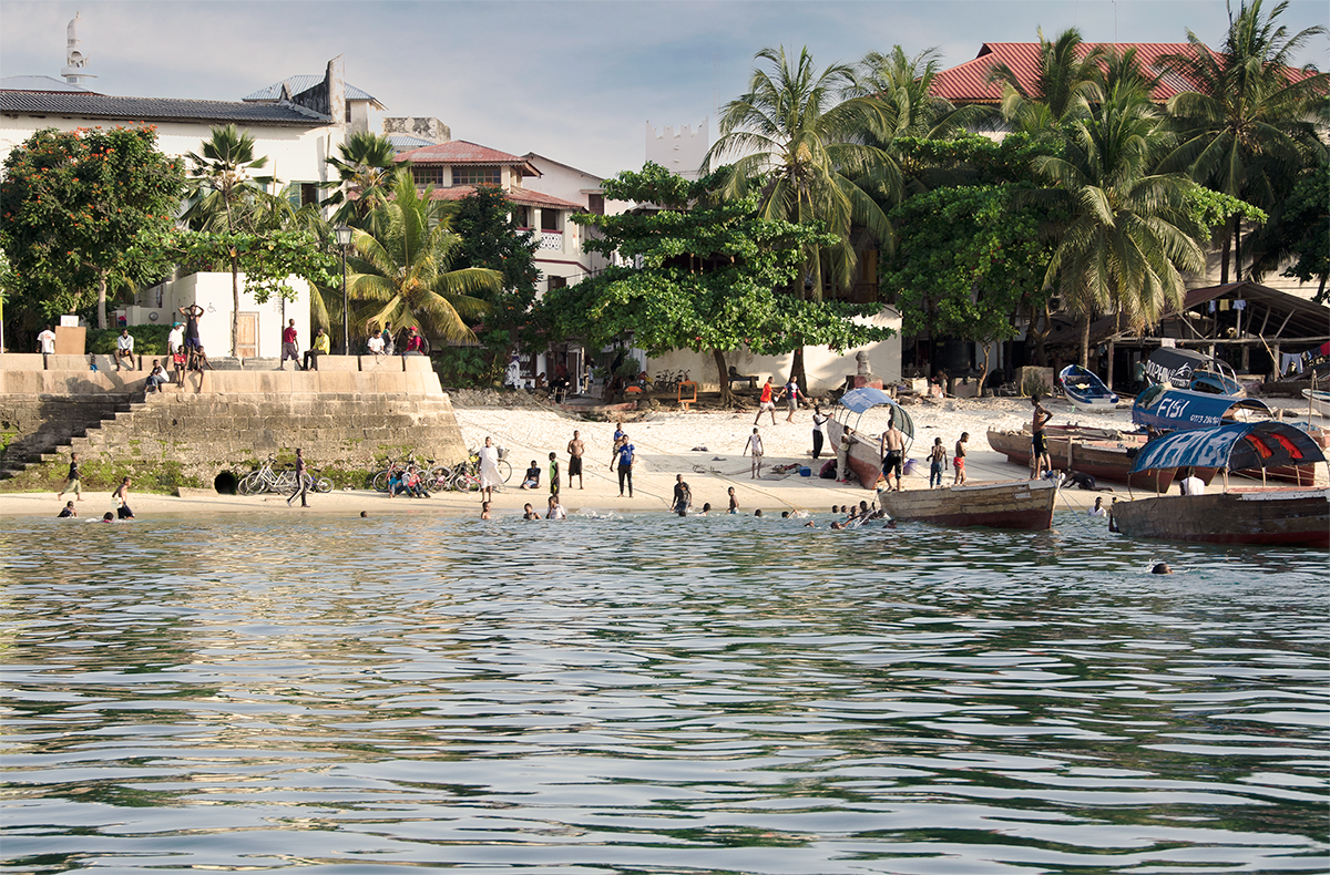 stone-town-zanzibar-beach