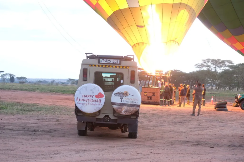 10-Day Tanzania Wildlife Safari § Zanzibar Beach Relaxation Tour